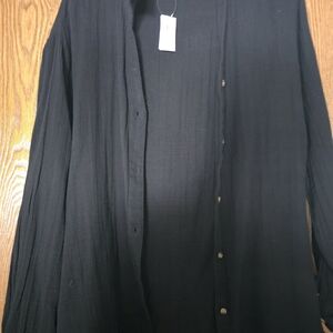 Small old navy black buttoned-down linen shirt. New With Tags